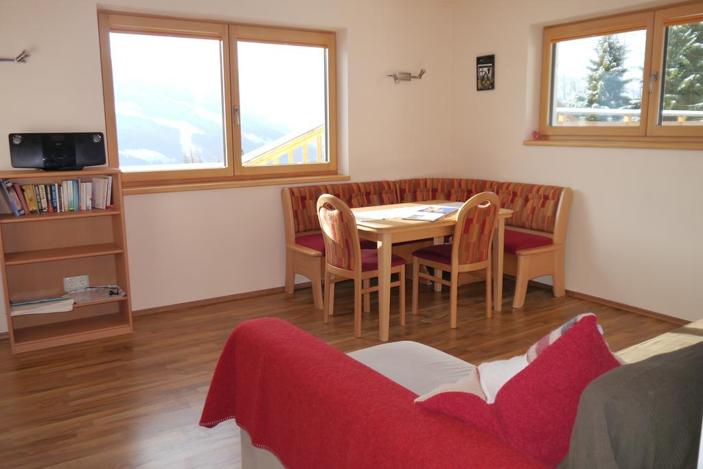 Austrian Alpine Apartments Ramsau am Dachstein Room photo